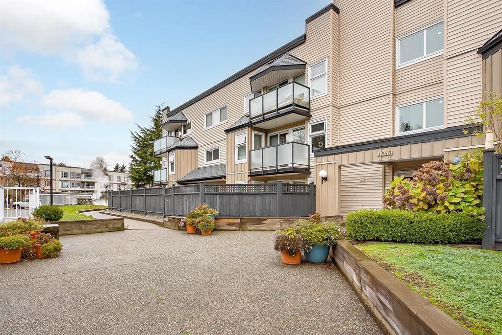 315 1850 E Southmere Crescent, Surrey, British Columbia V4A 6Y6 - Photo 21 - R3108584