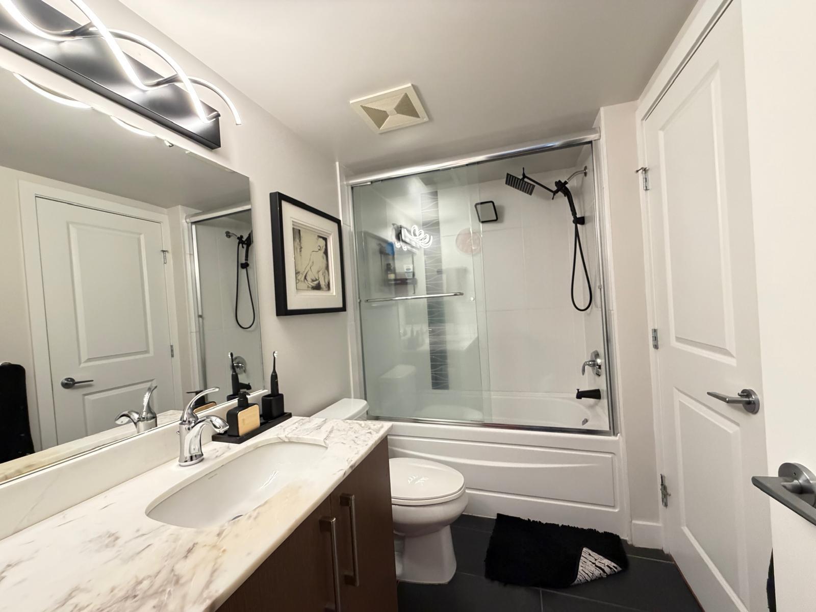 313 15735 Croydon Drive, Surrey, British Columbia  V3Z 2L5 - Photo 13 - R3107729