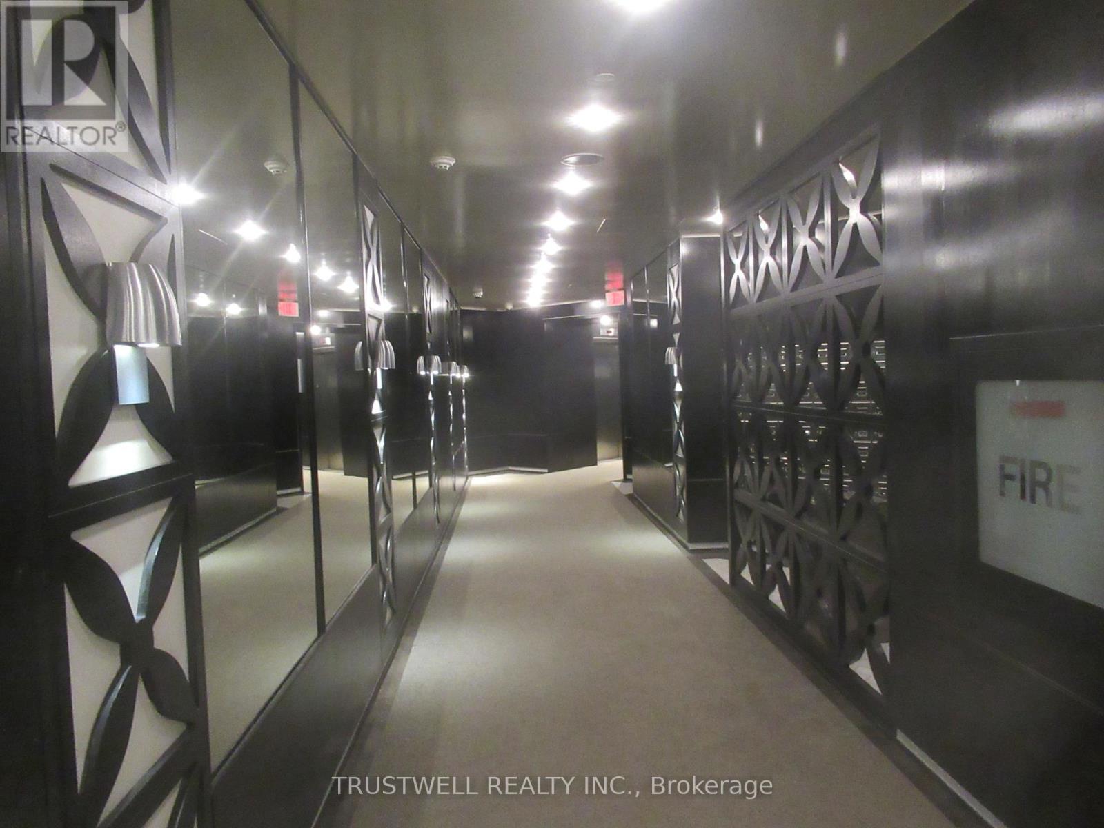 1409 - 20 Blue Jays Way, Toronto, Ontario  M5V 3W6 - Photo 3 - C12972416