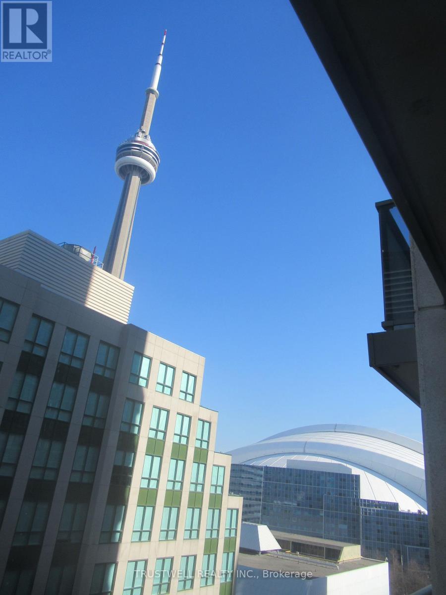 1409 - 20 Blue Jays Way, Toronto, Ontario  M5V 3W6 - Photo 4 - C12972416