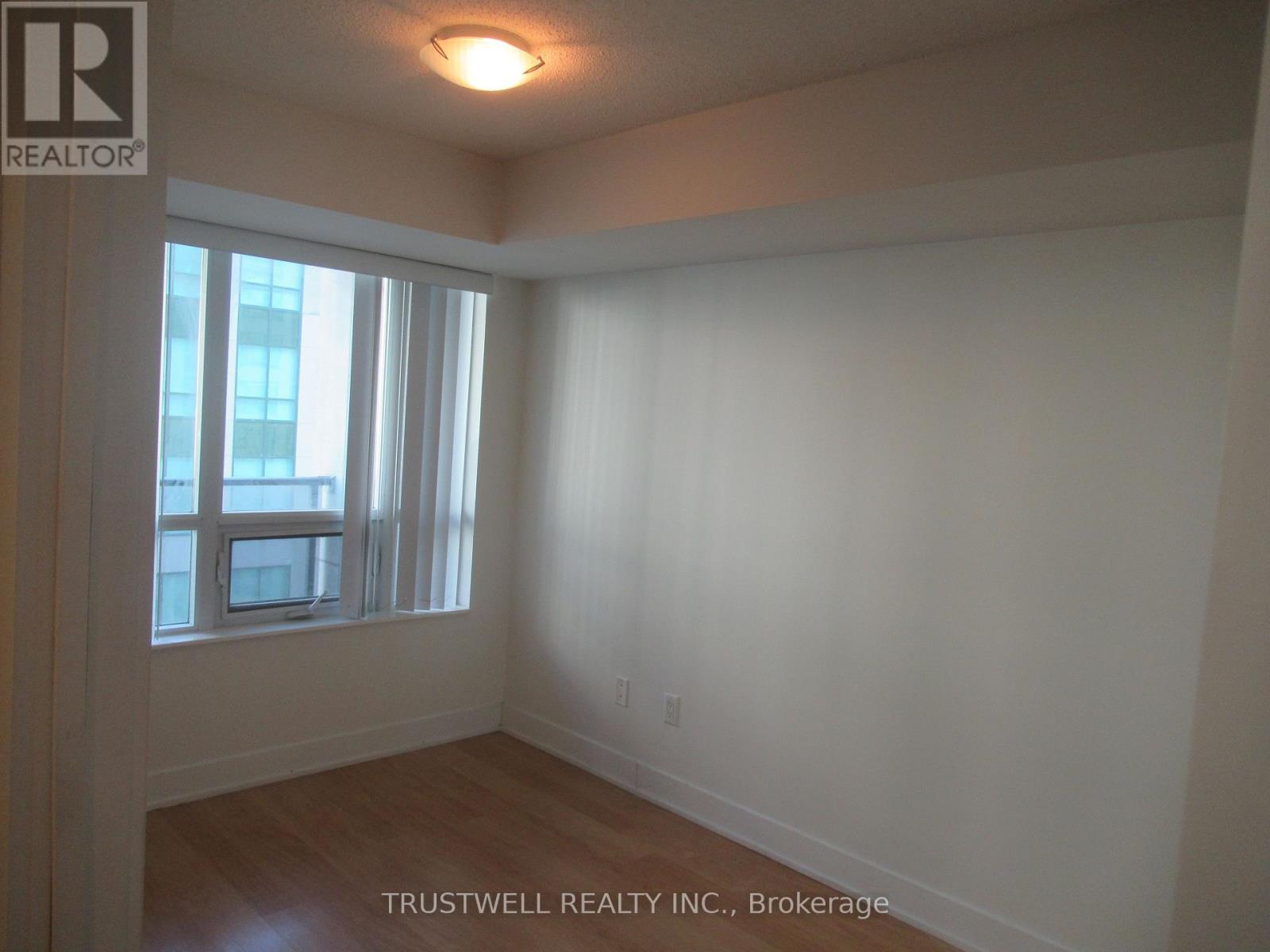 1409 - 20 Blue Jays Way, Toronto, Ontario  M5V 3W6 - Photo 8 - C12972416