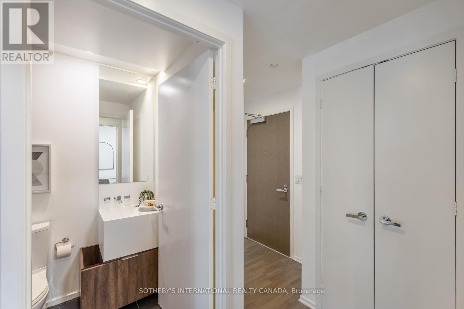 303 - 1 Bloor Street E, Toronto, Ontario  M4W 0A8 - Photo 15 - C12972426