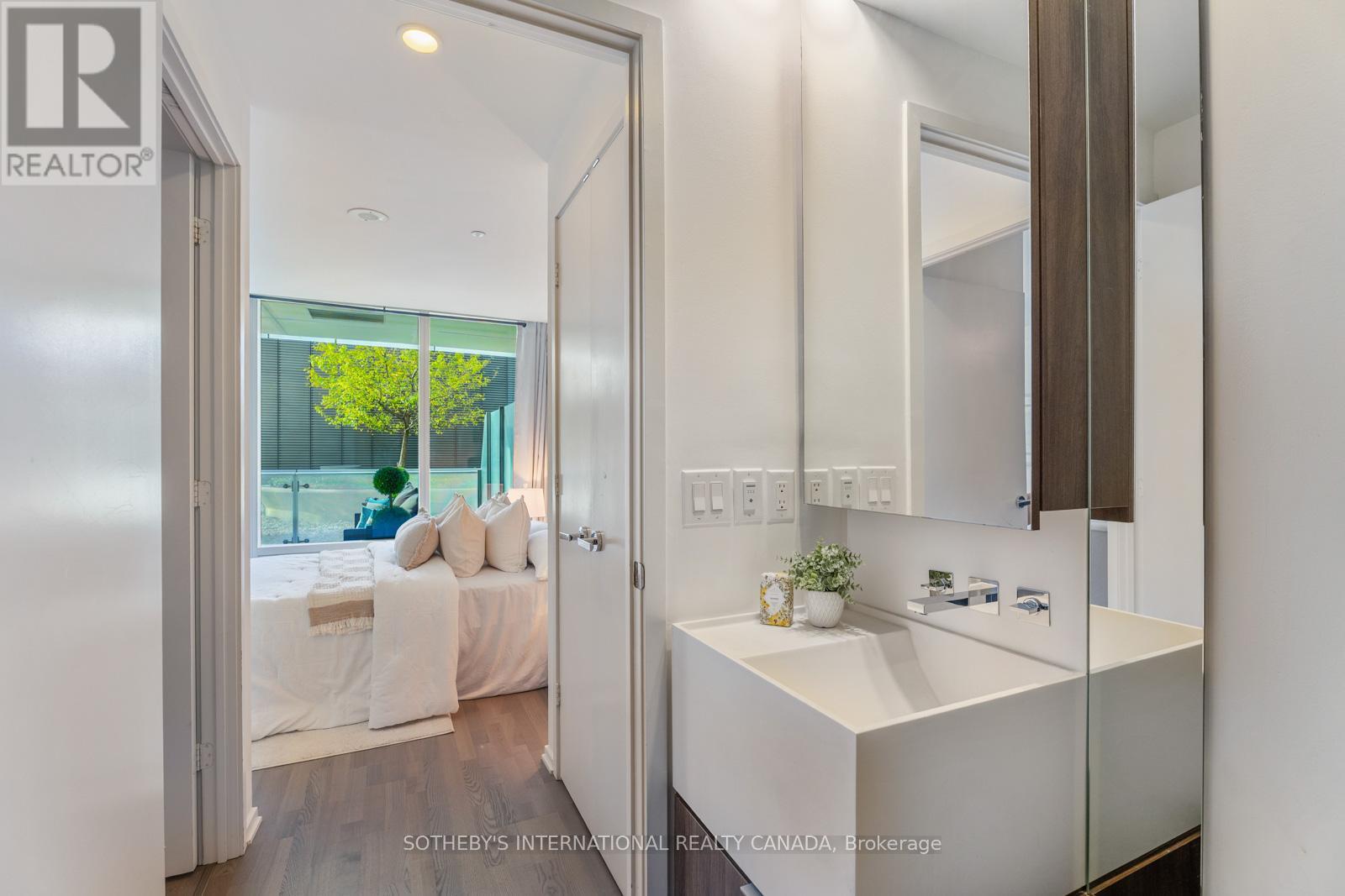 303 - 1 Bloor Street E, Toronto, Ontario  M4W 0A8 - Photo 20 - C12972426