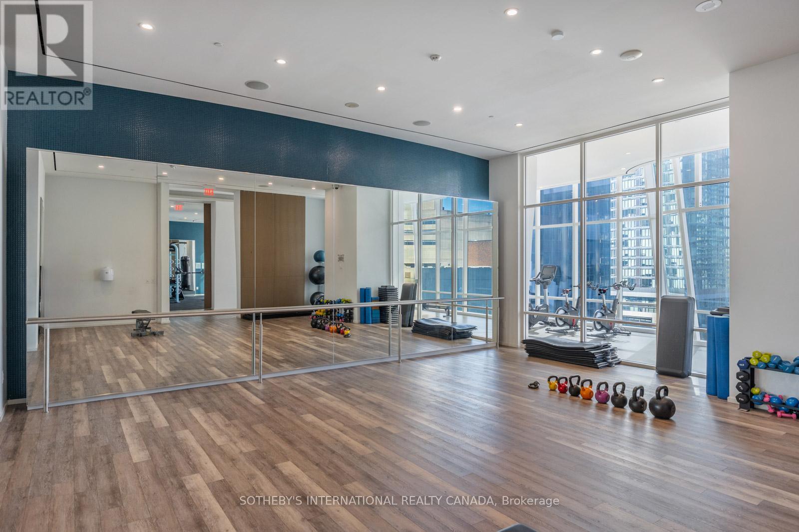 303 - 1 Bloor Street E, Toronto, Ontario  M4W 0A8 - Photo 31 - C12972426