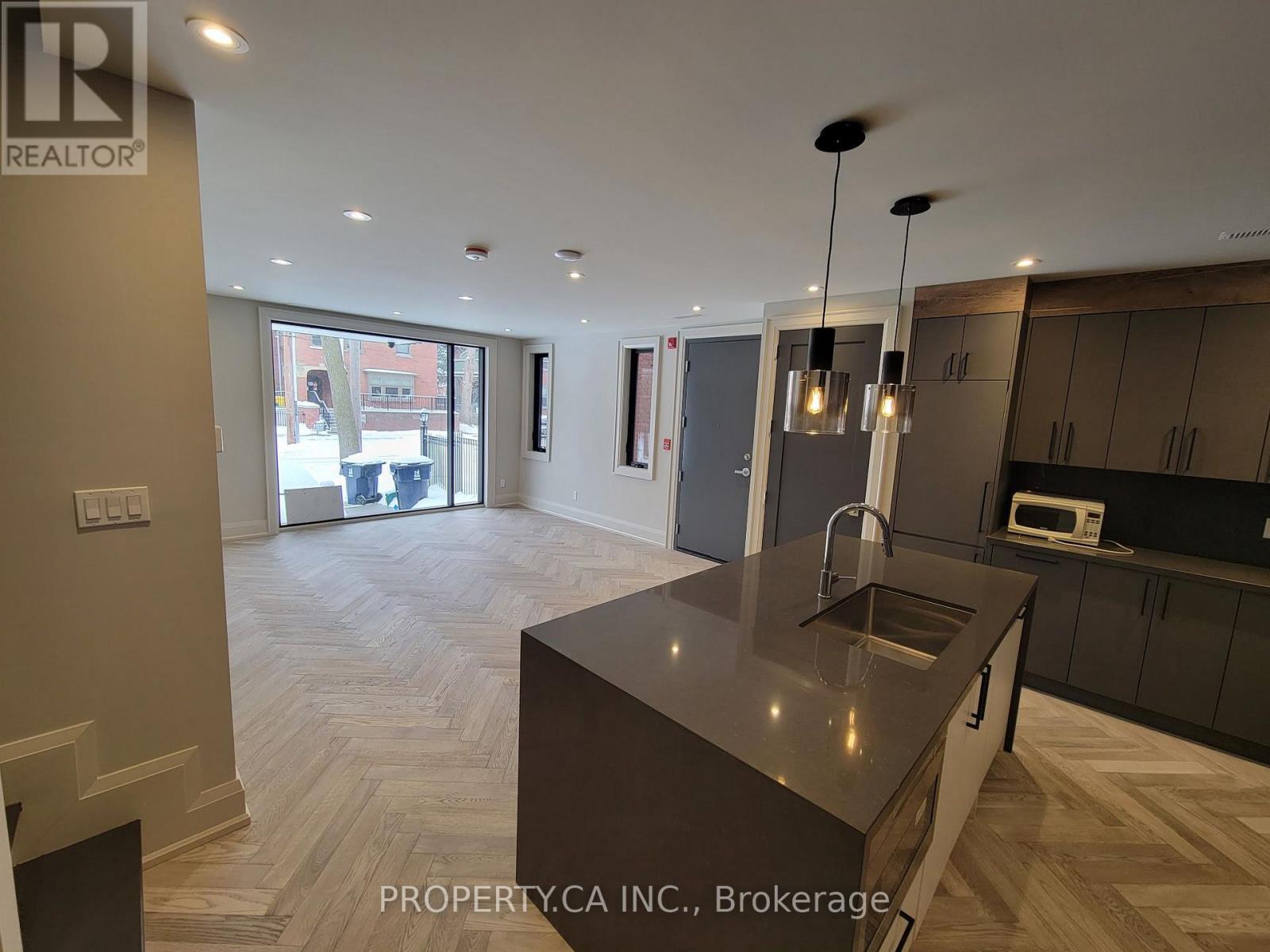 6 - 47 Madison Avenue, Toronto, Ontario  M5R 2S3 - Photo 14 - C12972454