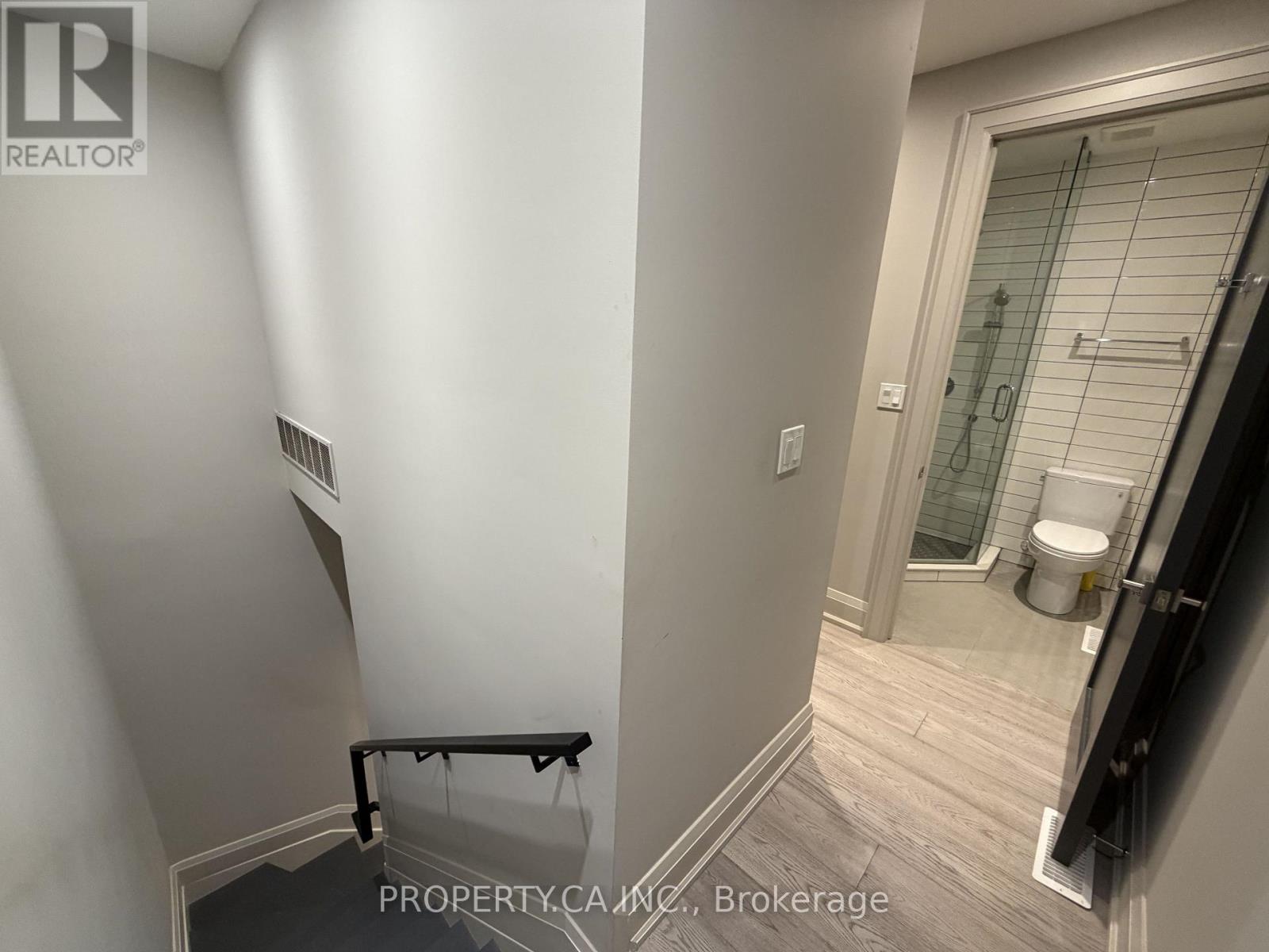 6 - 47 Madison Avenue, Toronto, Ontario  M5R 2S3 - Photo 16 - C12972454