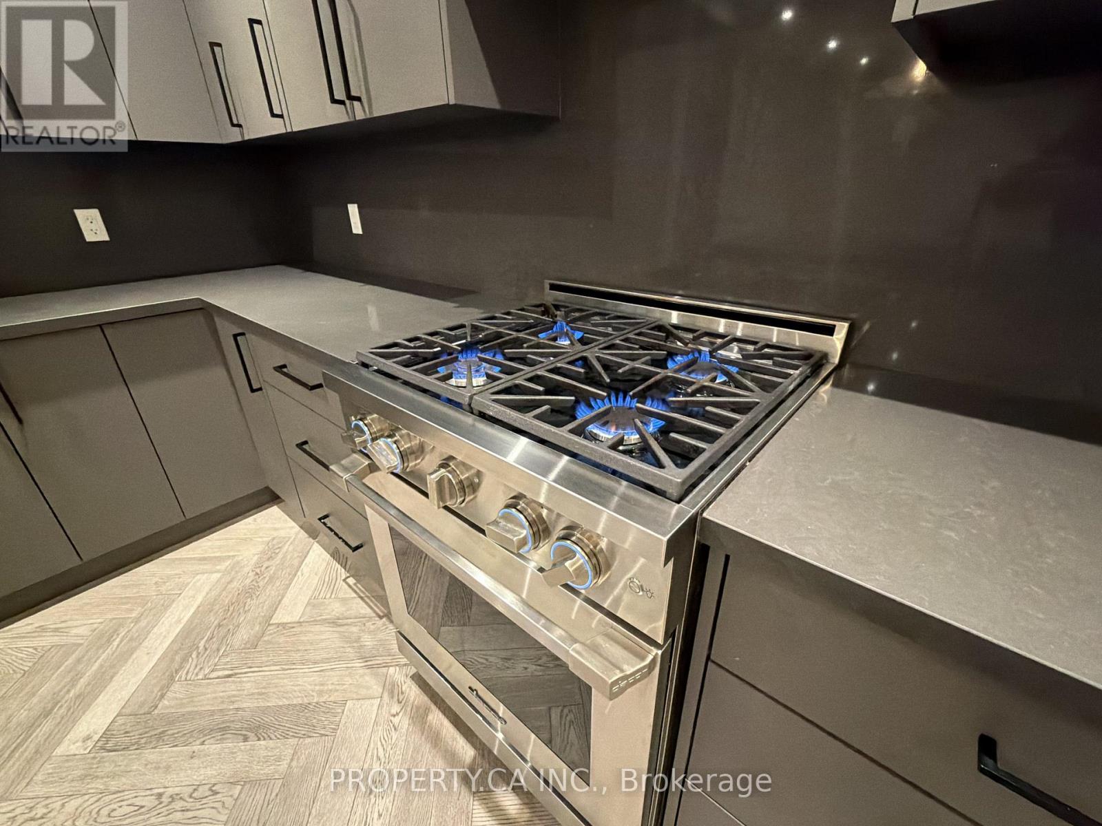 6 - 47 Madison Avenue, Toronto, Ontario  M5R 2S3 - Photo 29 - C12972454