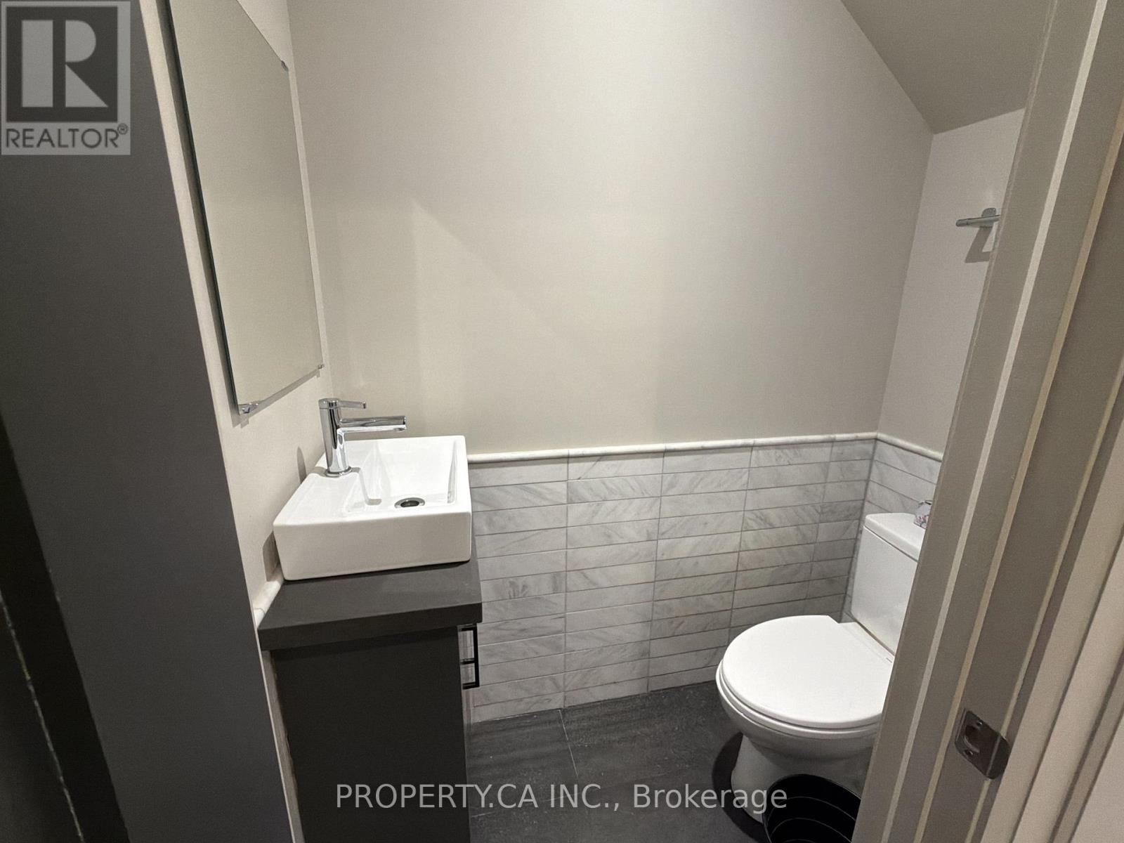 6 - 47 Madison Avenue, Toronto, Ontario  M5R 2S3 - Photo 32 - C12972454