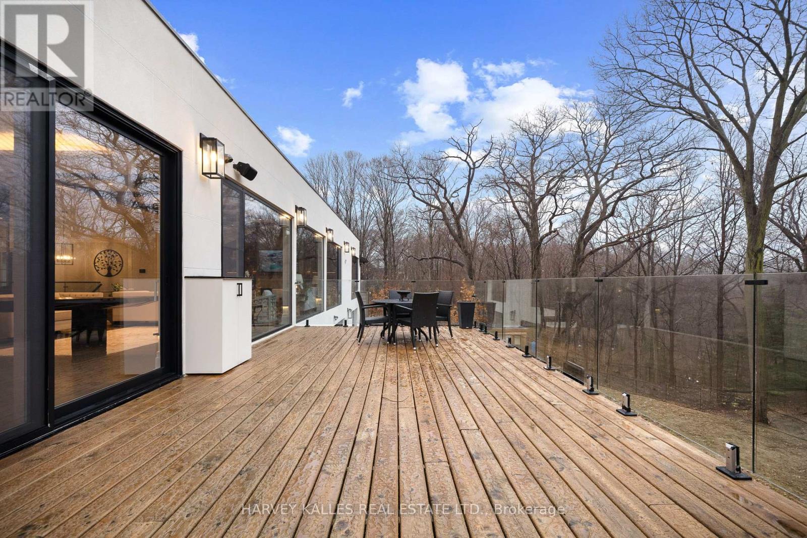 140 Sandringham Drive, Toronto, Ontario  M3H 1E3 - Photo 15 - C12972482