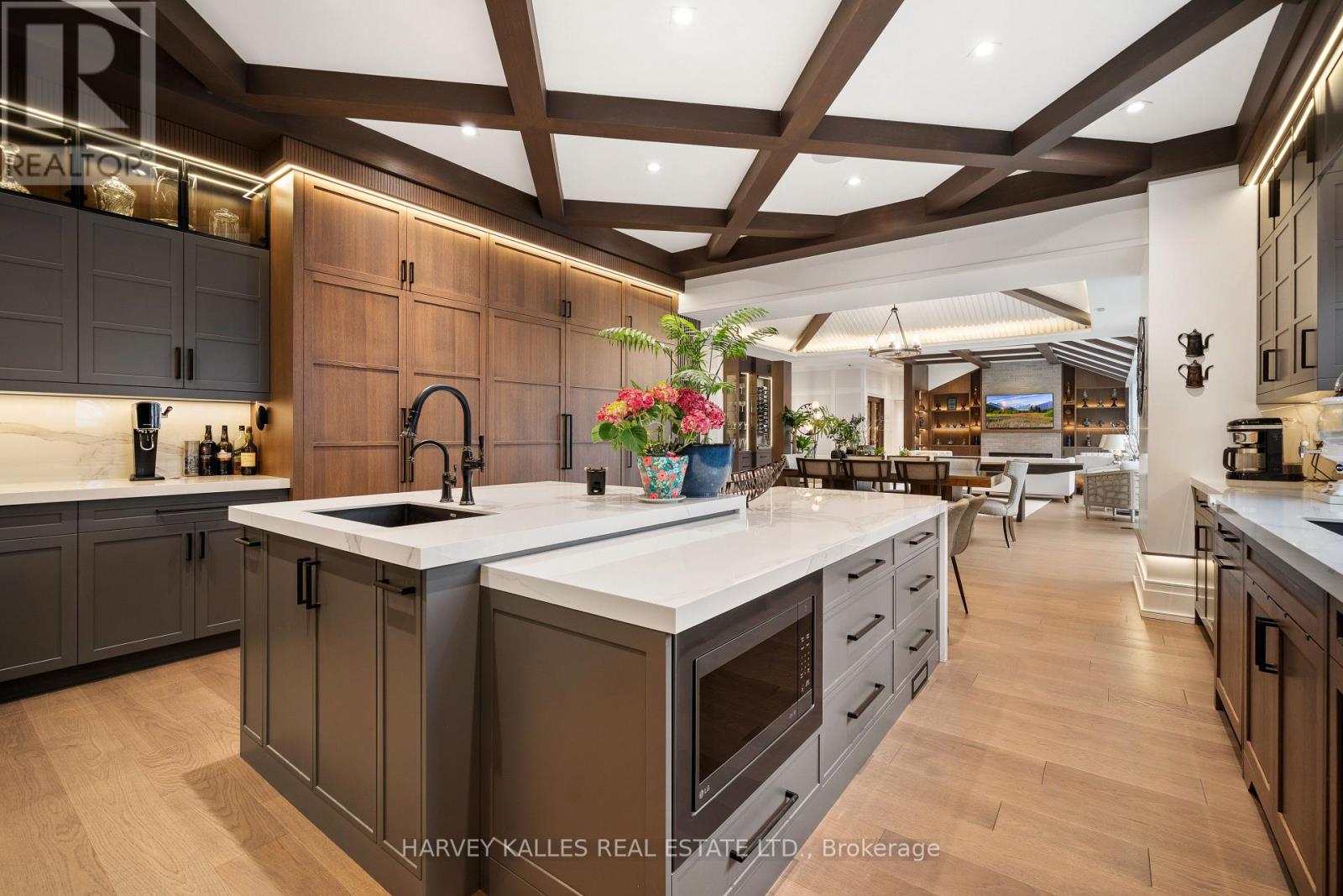 140 Sandringham Drive, Toronto, Ontario  M3H 1E3 - Photo 18 - C12972482