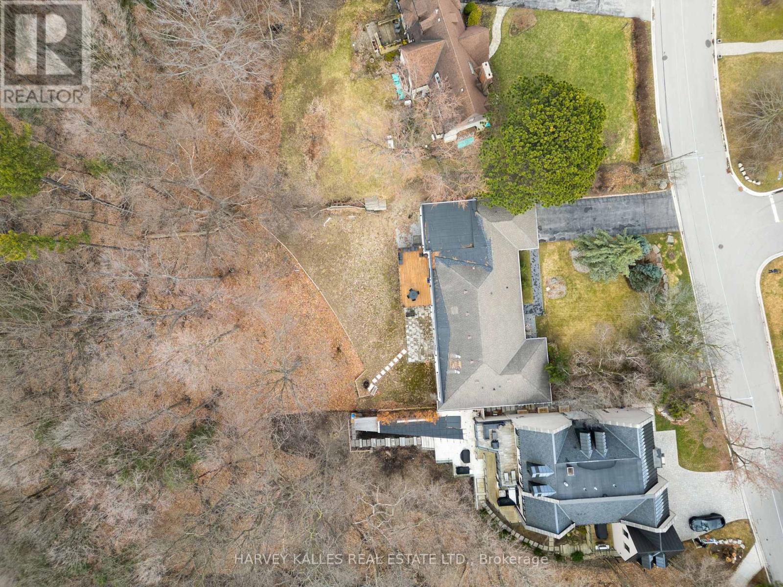 140 Sandringham Drive, Toronto, Ontario  M3H 1E3 - Photo 46 - C12972482