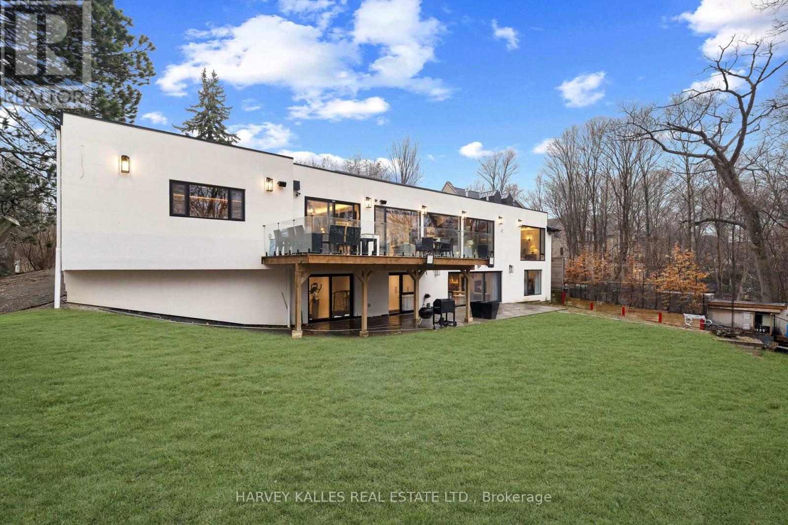 140 Sandringham Drive, Toronto, Ontario  M3H 1E3 - Photo 47 - C12972482