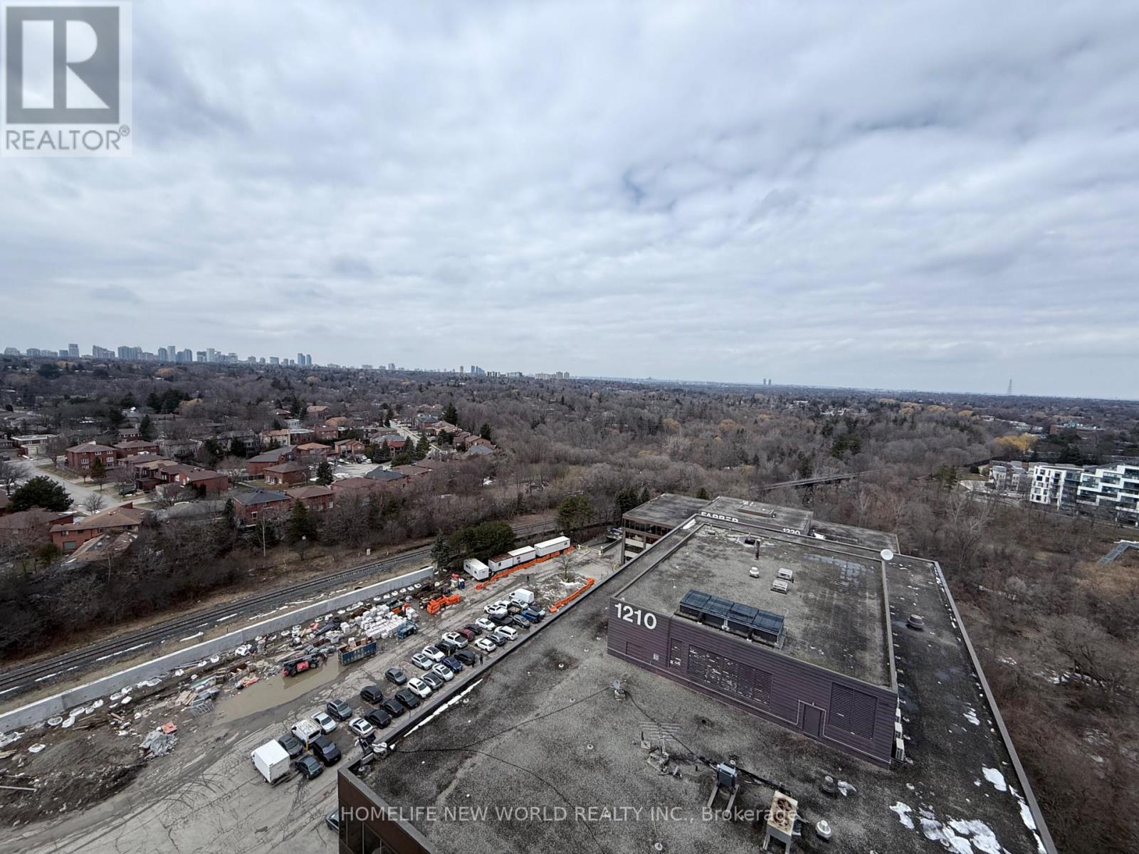 2005 - 29 Green Trail Court, Toronto, Ontario  M2K 1E3 - Photo 19 - C12972616