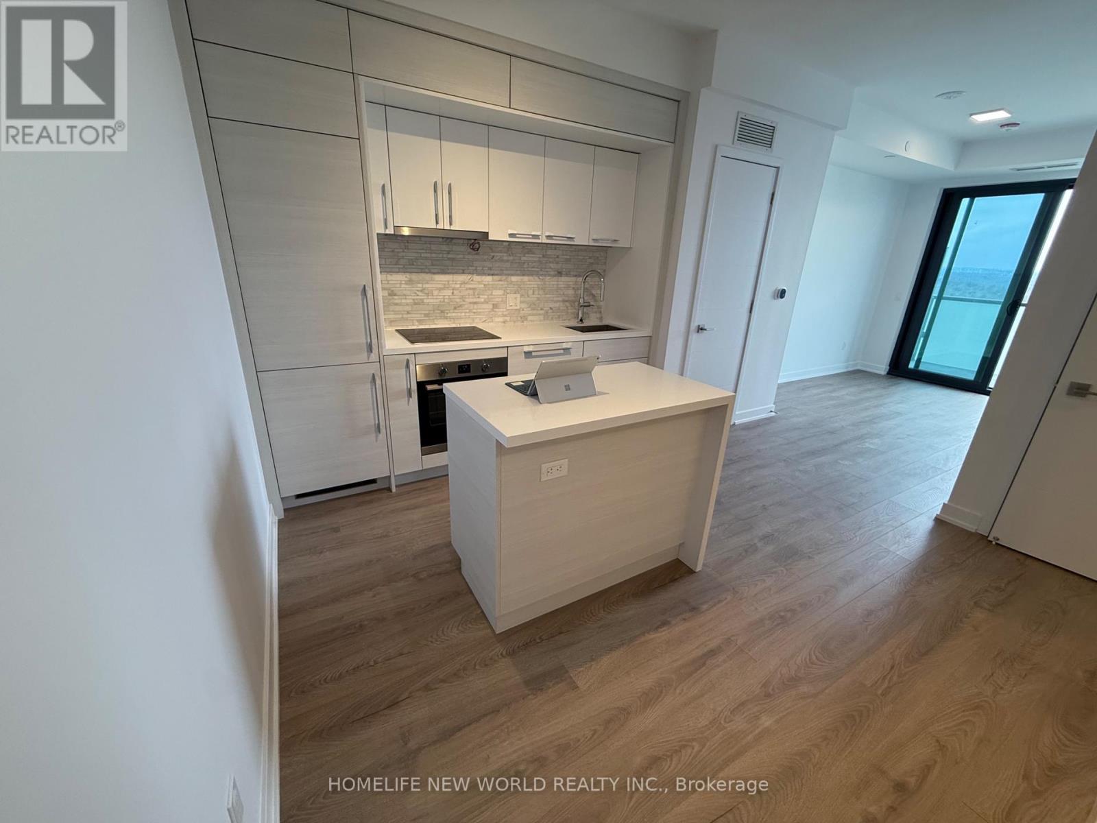 2005 - 29 Green Trail Court, Toronto, Ontario  M2K 1E3 - Photo 4 - C12972616