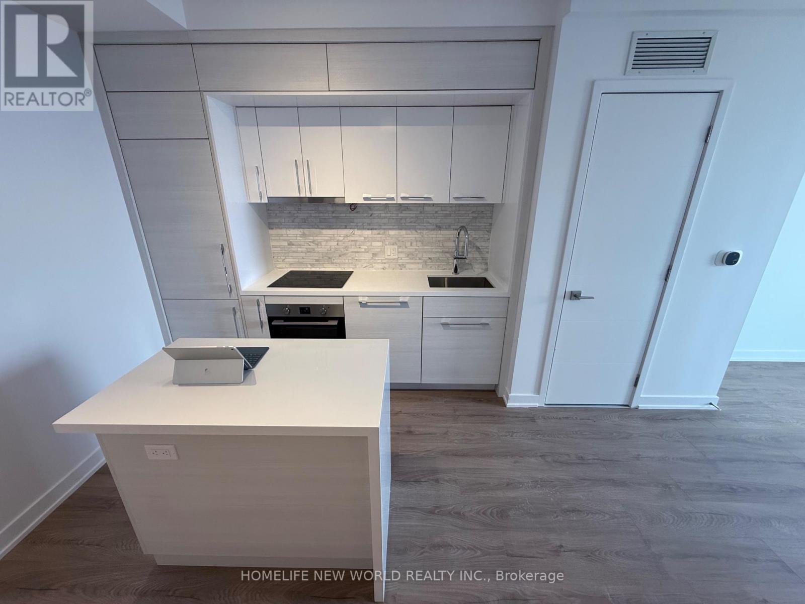 2005 - 29 Green Trail Court, Toronto, Ontario  M2K 1E3 - Photo 6 - C12972616