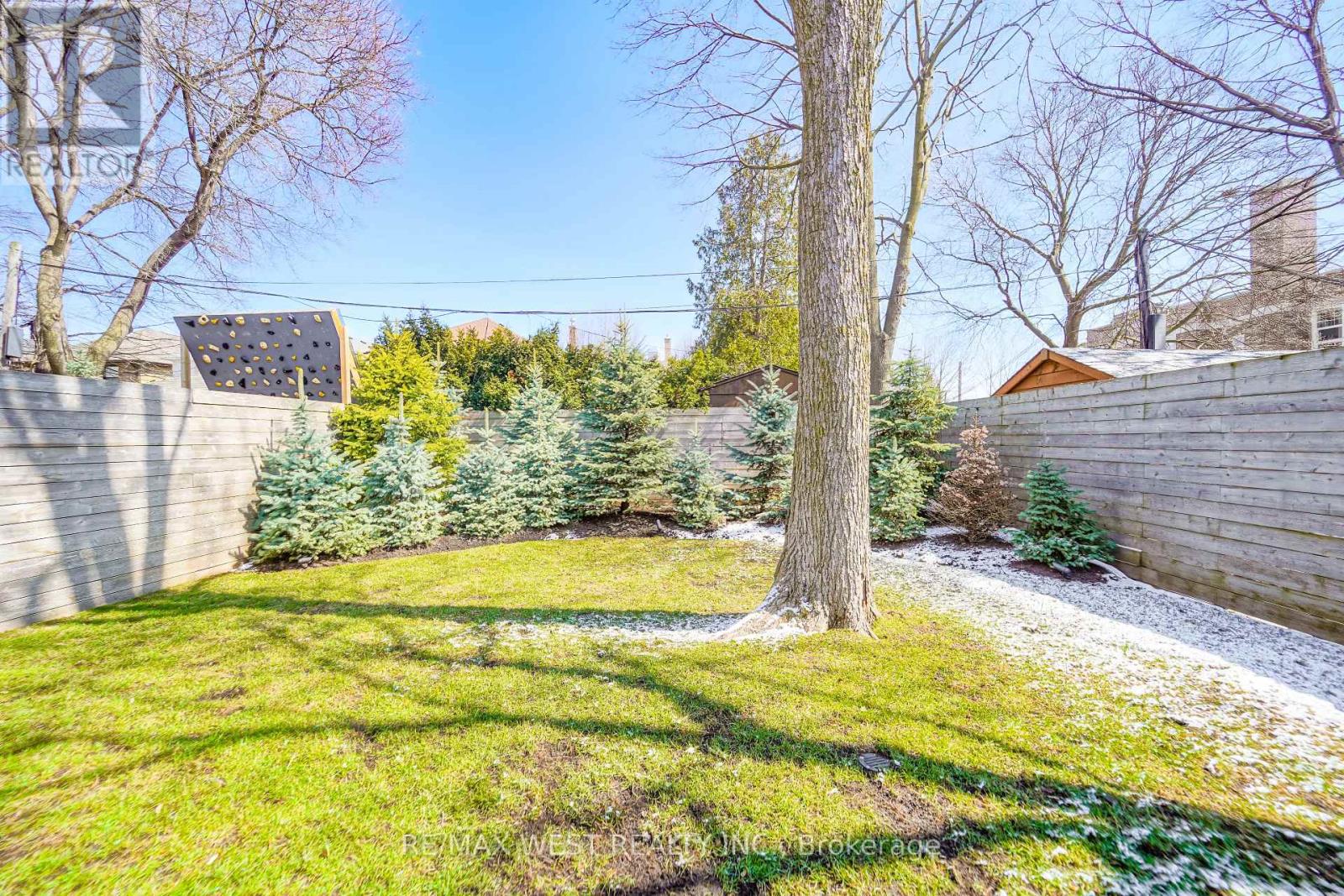 79 Elmsthorpe Avenue, Toronto, Ontario  M5P 2L8 - Photo 16 - C12972638