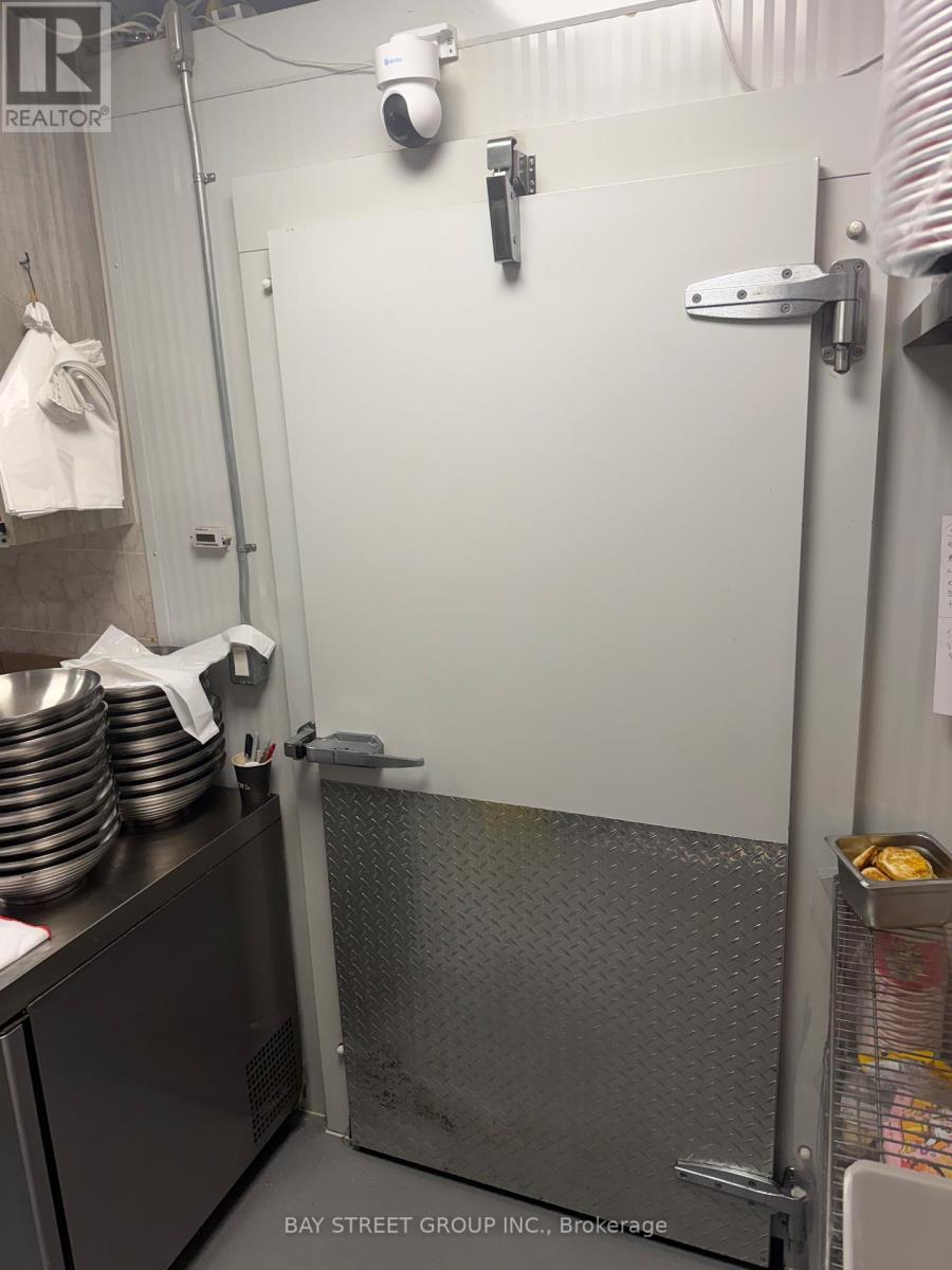 3-4 - 5418 Yonge Street, Toronto, Ontario  M2N 6X4 - Photo 10 - C12972684