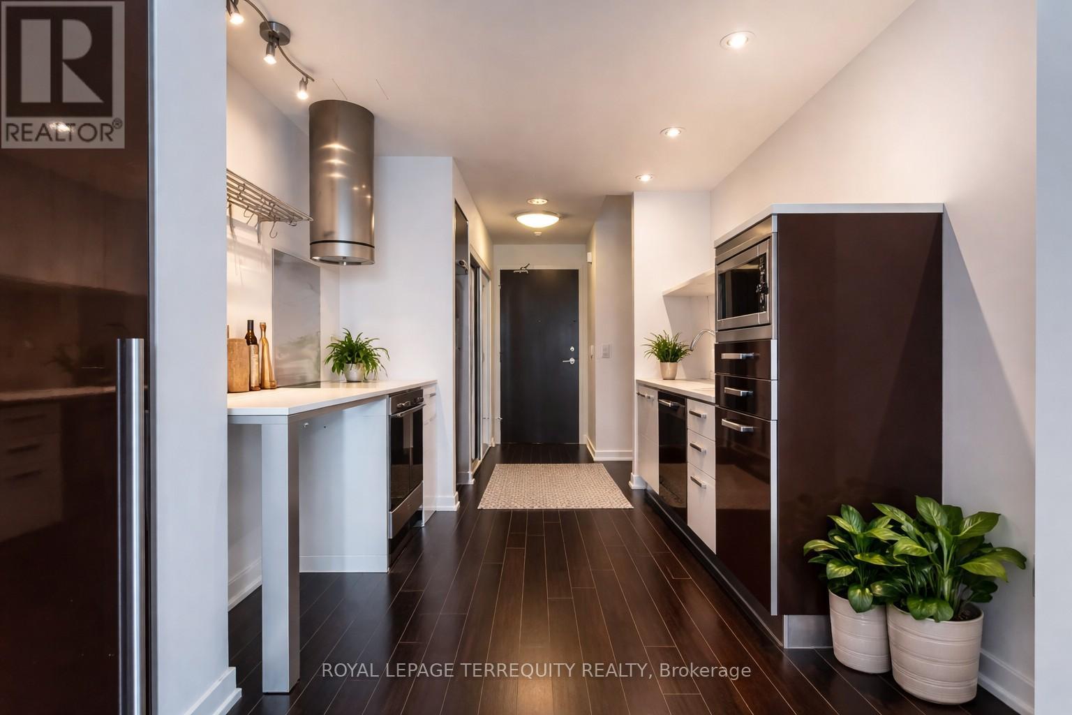 512 - 38 Dan Leckie Way, Toronto, Ontario  M5V 2V6 - Photo 4 - C12972738