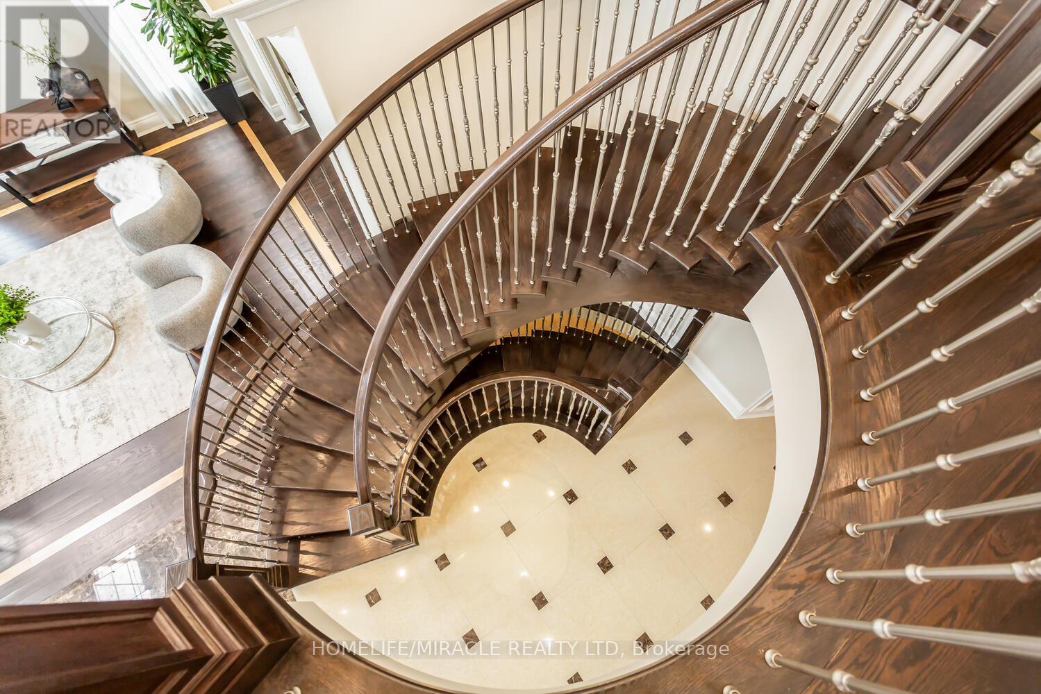 369 Toyne Vale Road, Pickering, Ontario  L1W 2G9 - Photo 28 - E12972406