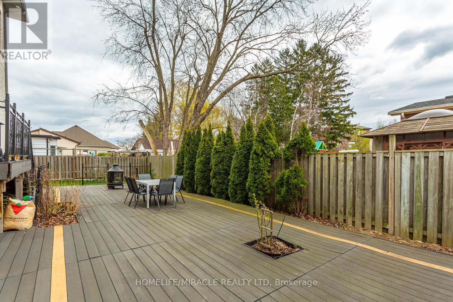 369 Toyne Vale Road, Pickering, Ontario  L1W 2G9 - Photo 40 - E12972406