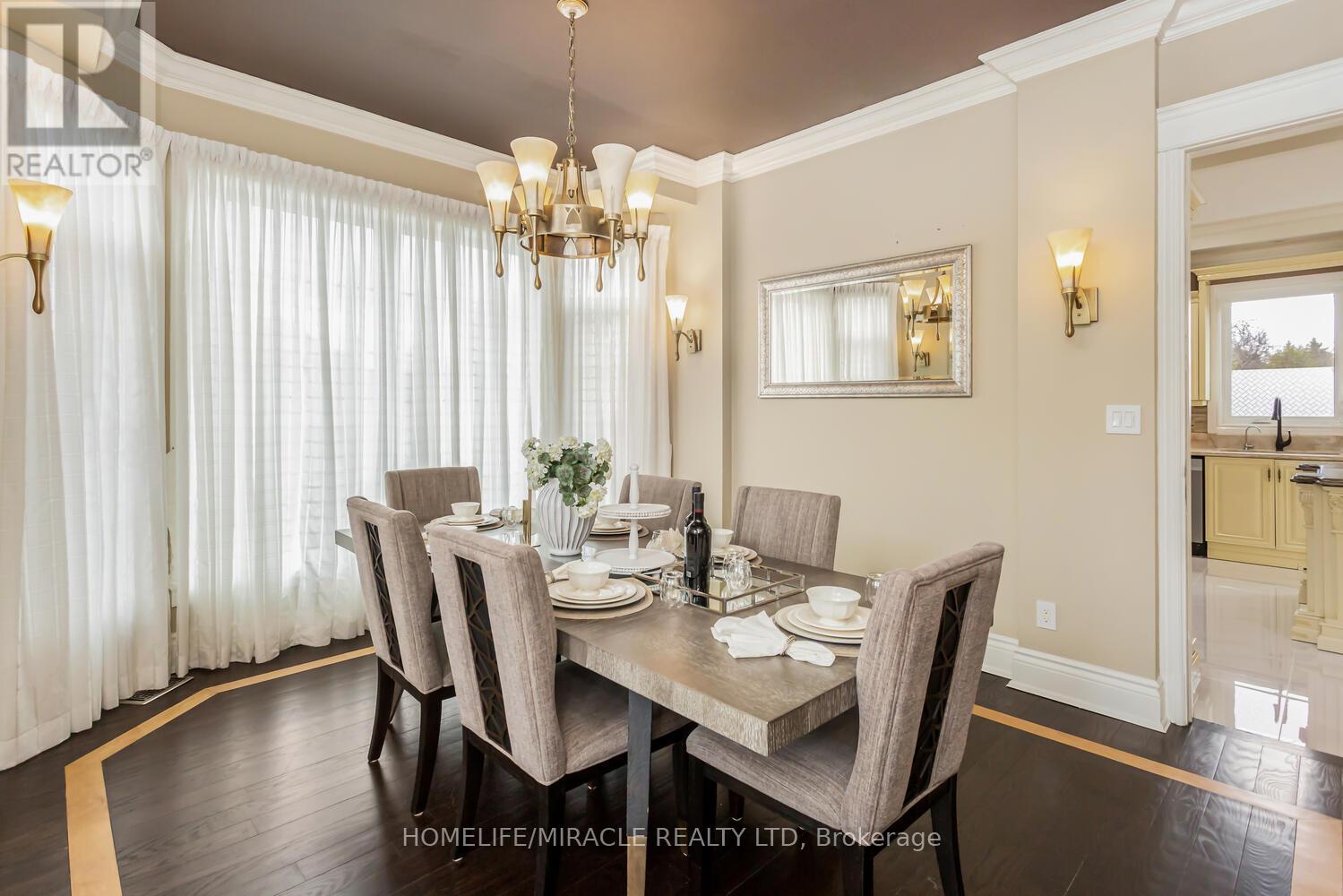 369 Toyne Vale Road, Pickering, Ontario  L1W 2G9 - Photo 8 - E12972406