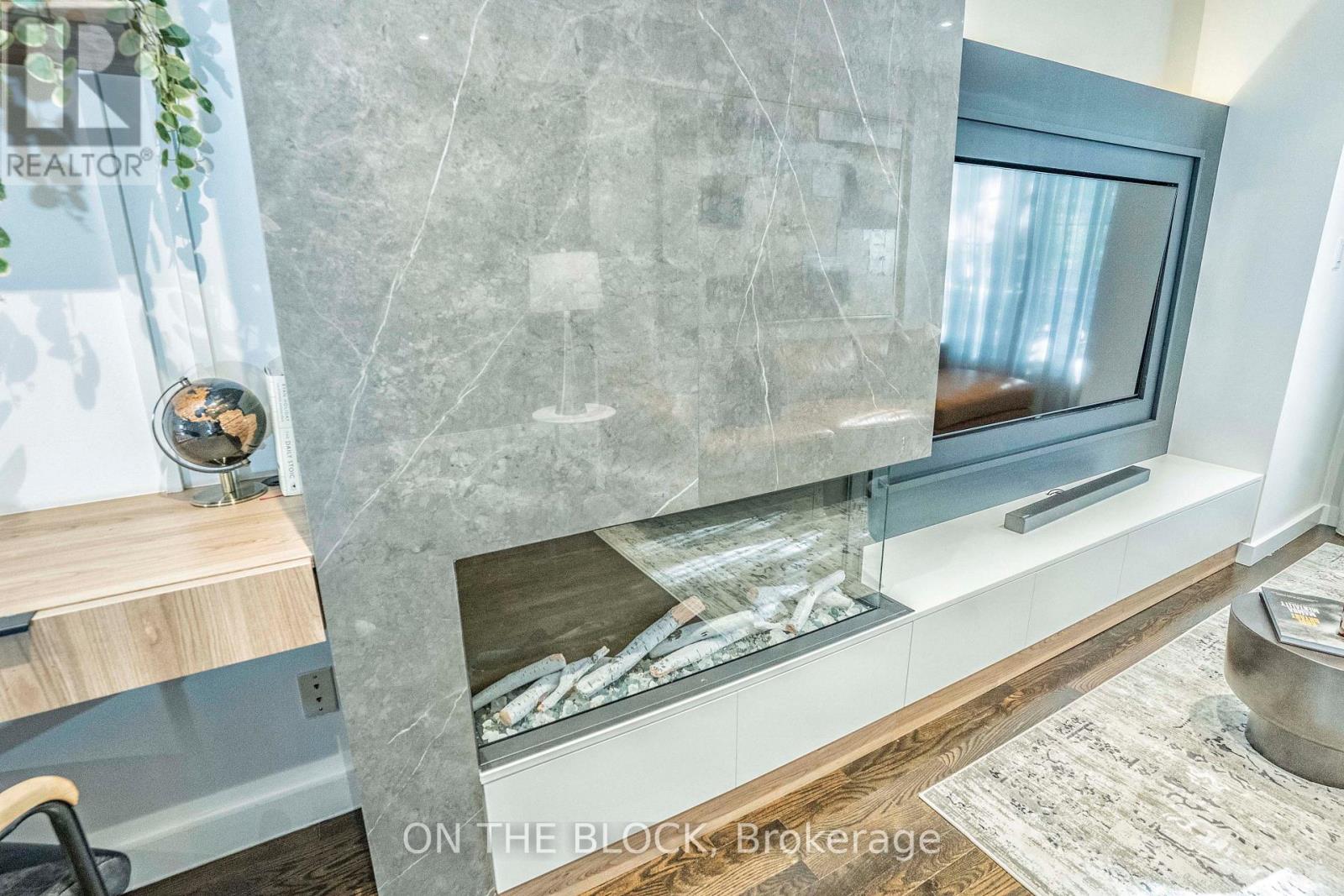 49 Leslie Street, Toronto, Ontario  M4M 3C3 - Photo 18 - E12972496