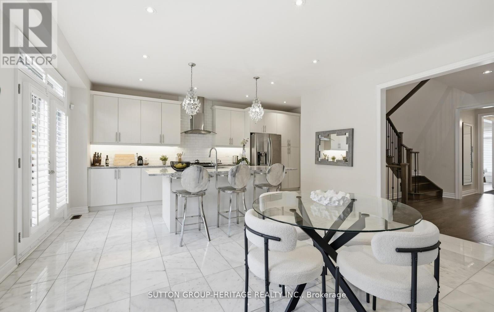 522 Cliffview Road, Pickering, Ontario  L1W 2N8 - Photo 12 - E12972536