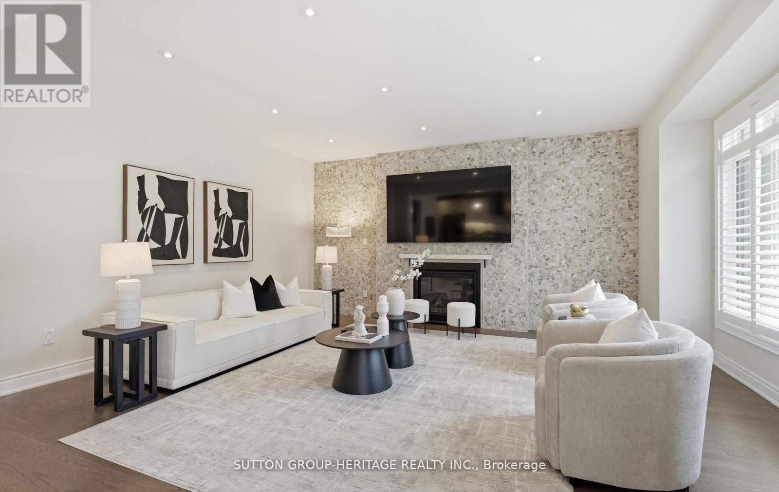 522 Cliffview Road, Pickering, Ontario  L1W 2N8 - Photo 18 - E12972536