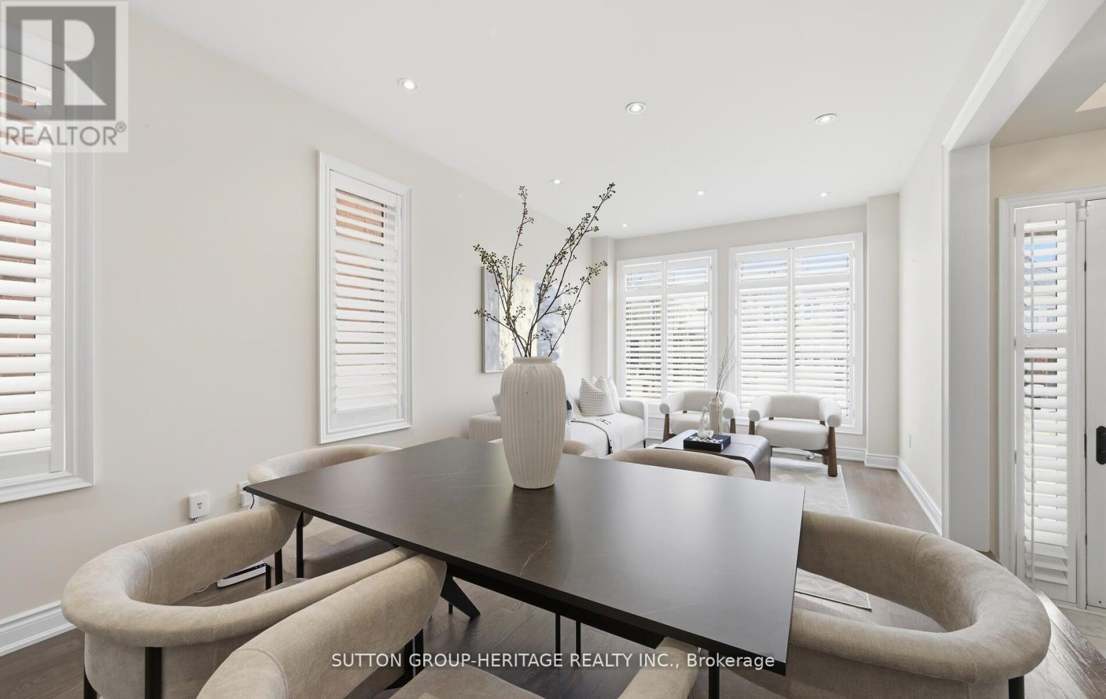 522 Cliffview Road, Pickering, Ontario  L1W 2N8 - Photo 9 - E12972536