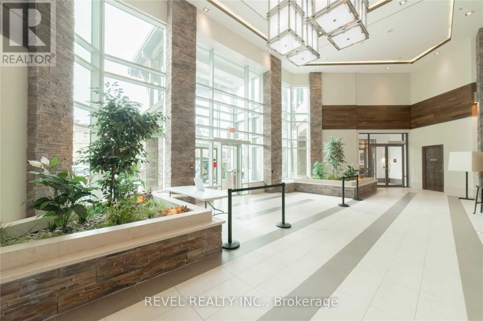 307 - 1215 Bayly Street, Pickering, Ontario  L1W 1L7 - Photo 2 - E12972730