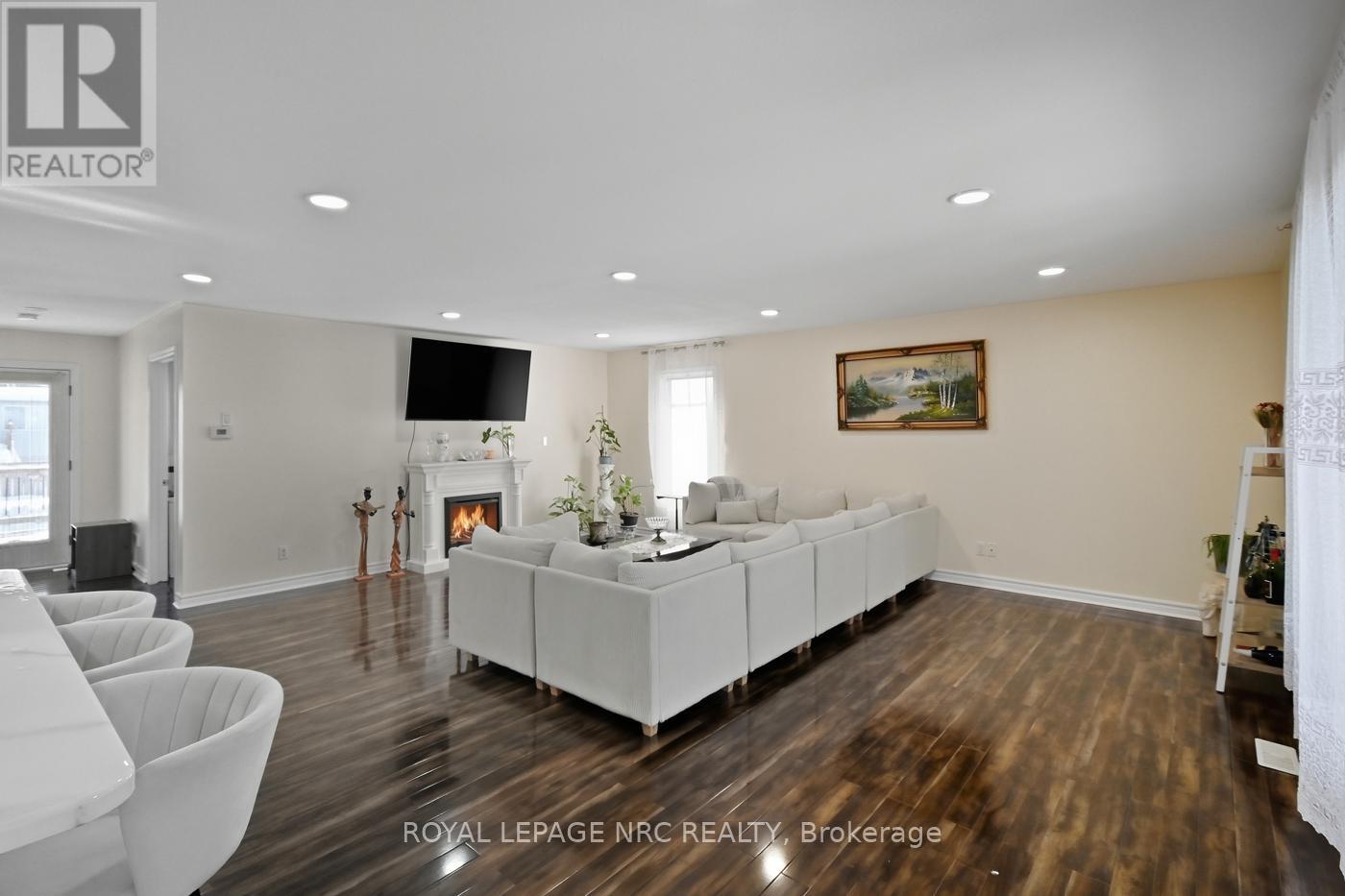 6384 Montrose Road, Niagara Falls, Ontario  L2H 1L6 - Photo 18 - X12741874