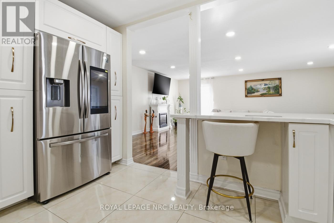 6384 Montrose Road, Niagara Falls, Ontario  L2H 1L6 - Photo 14 - X12741874