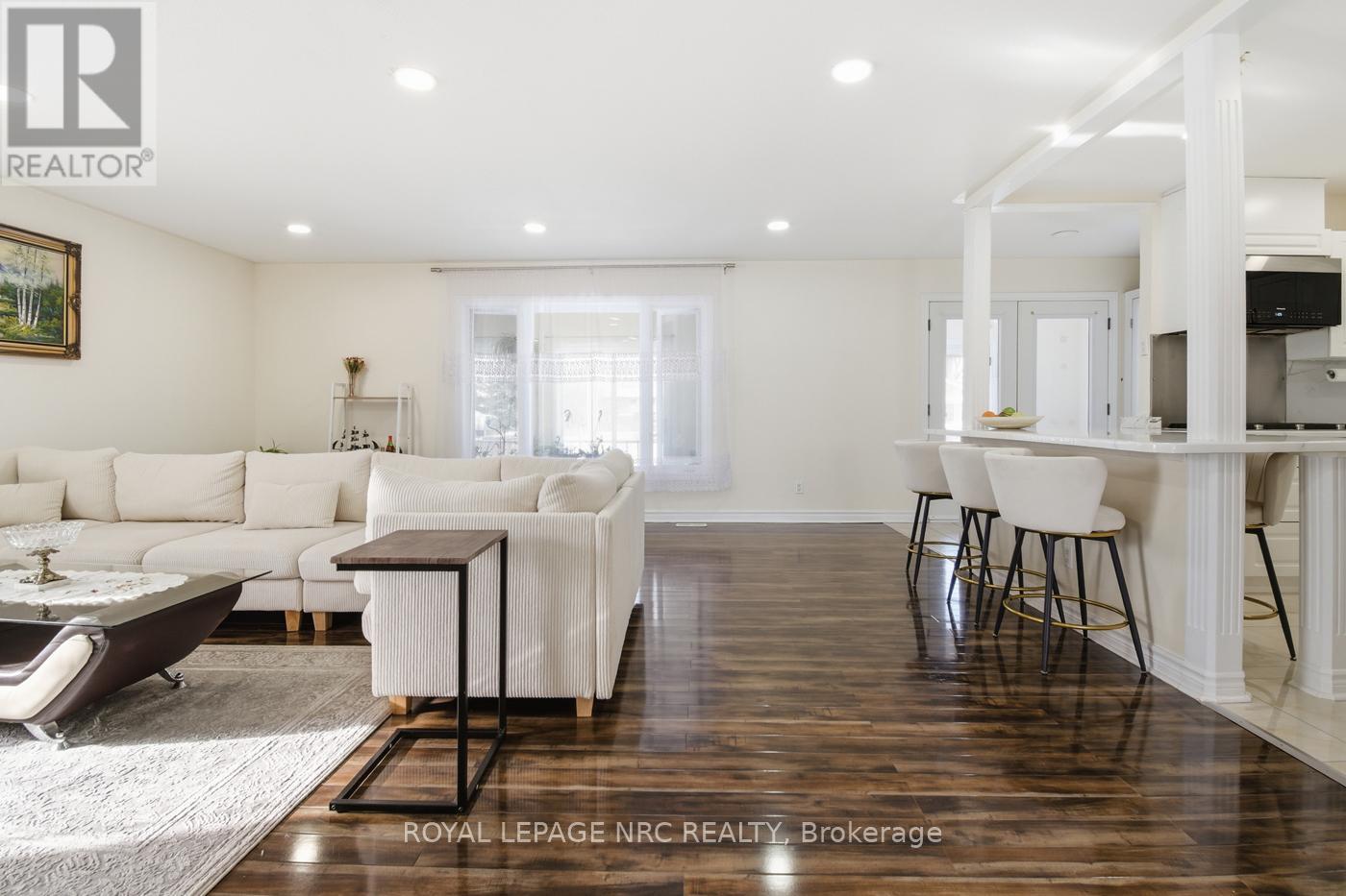 6384 Montrose Road, Niagara Falls, Ontario  L2H 1L6 - Photo 16 - X12741874