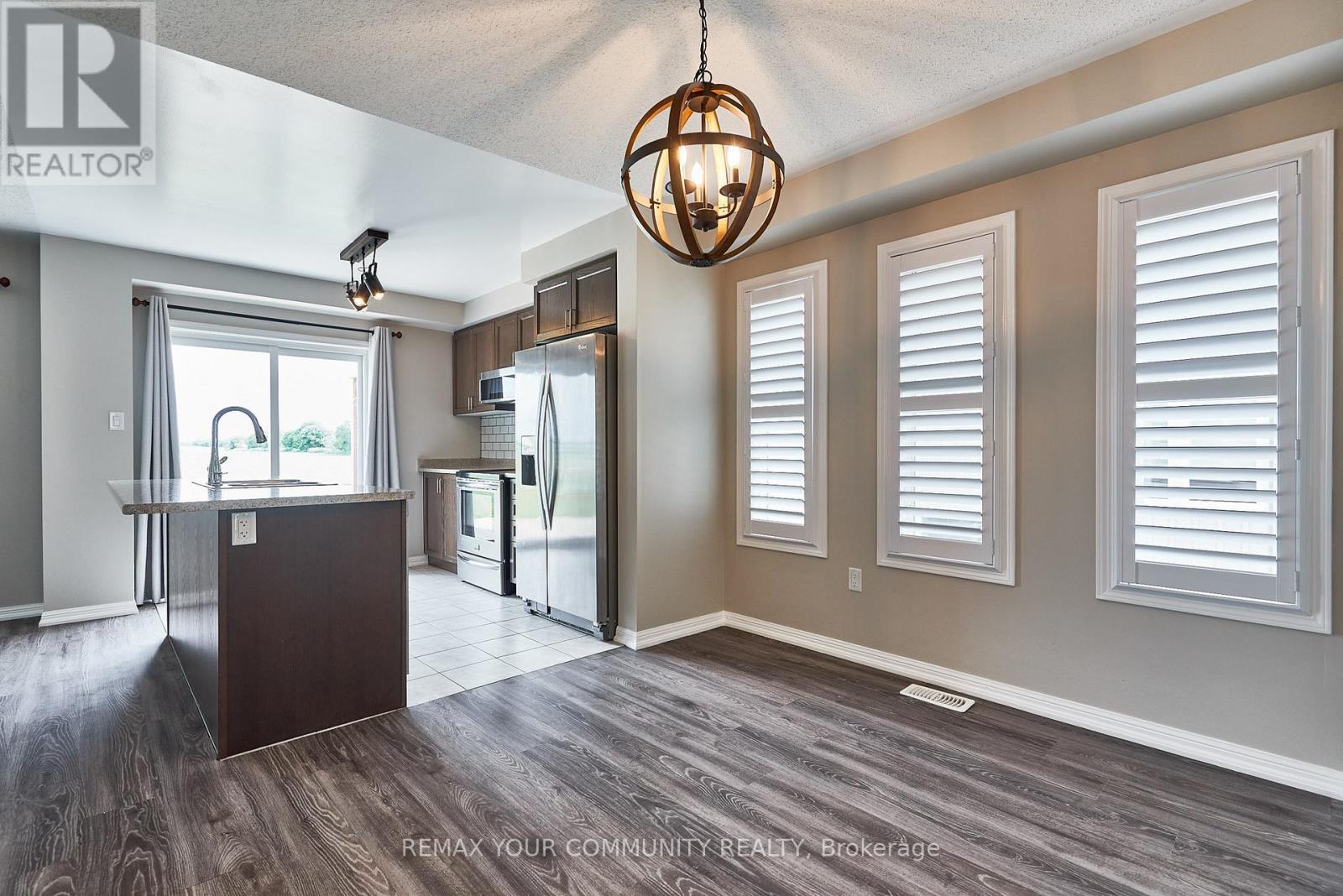 10 Don Hadden Crescent, Brock, Ontario  L0C 1H0 - Photo 6 - N12972448