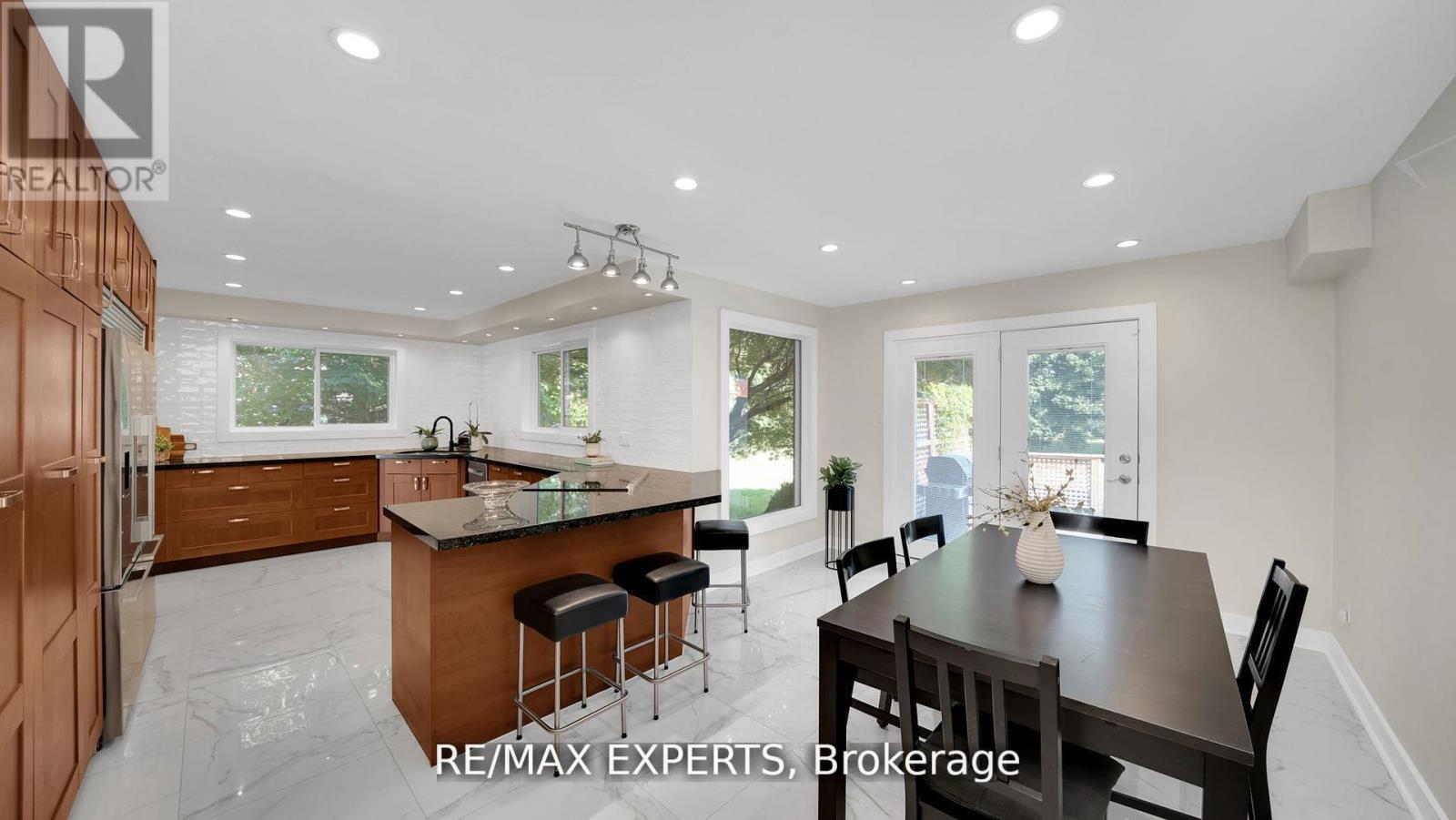 10 Kehoe Court, King (Nobleton), Ontario  L0G 1N0 - Photo 14 - N12972462