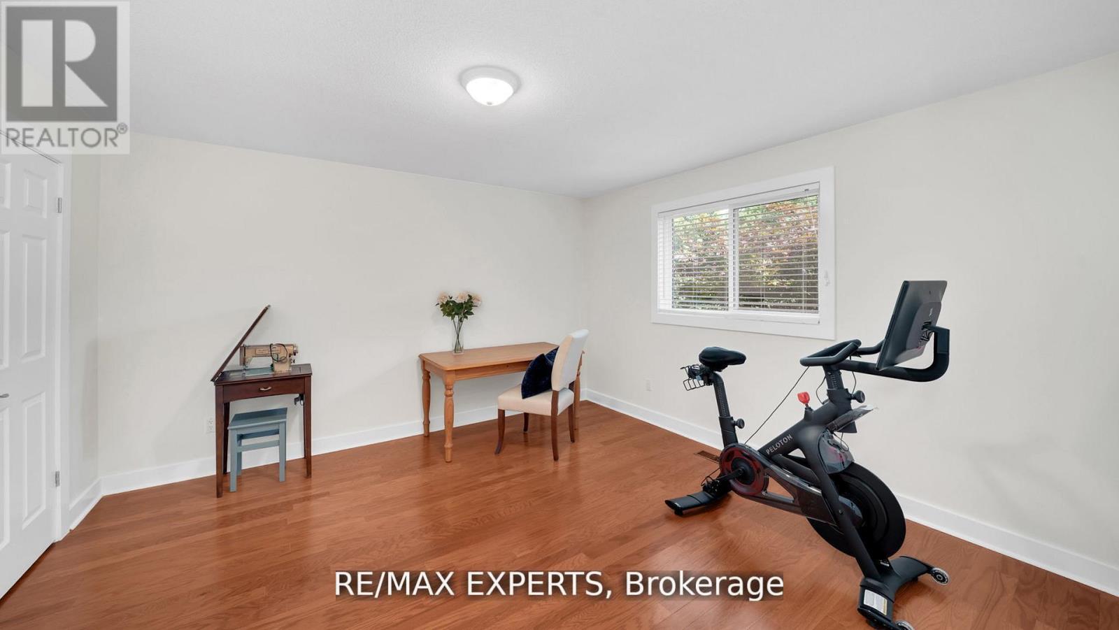 10 Kehoe Court, King (Nobleton), Ontario  L0G 1N0 - Photo 36 - N12972462