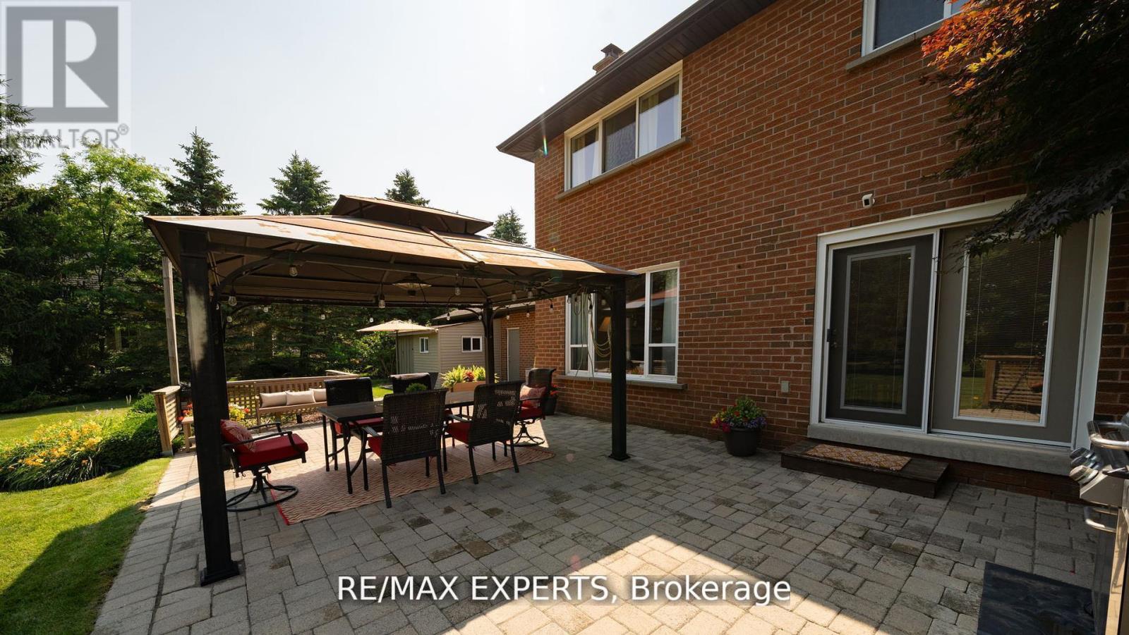 10 Kehoe Court, King (Nobleton), Ontario  L0G 1N0 - Photo 39 - N12972462