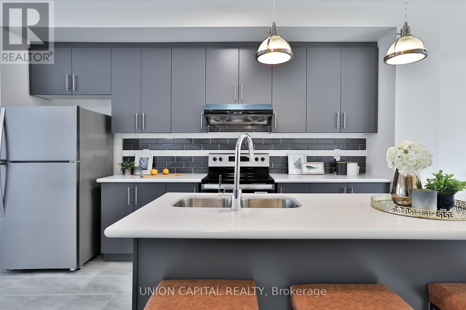 5 Sissons Way, Markham, Ontario  L6B 1R2 - Photo 4 - N12972540