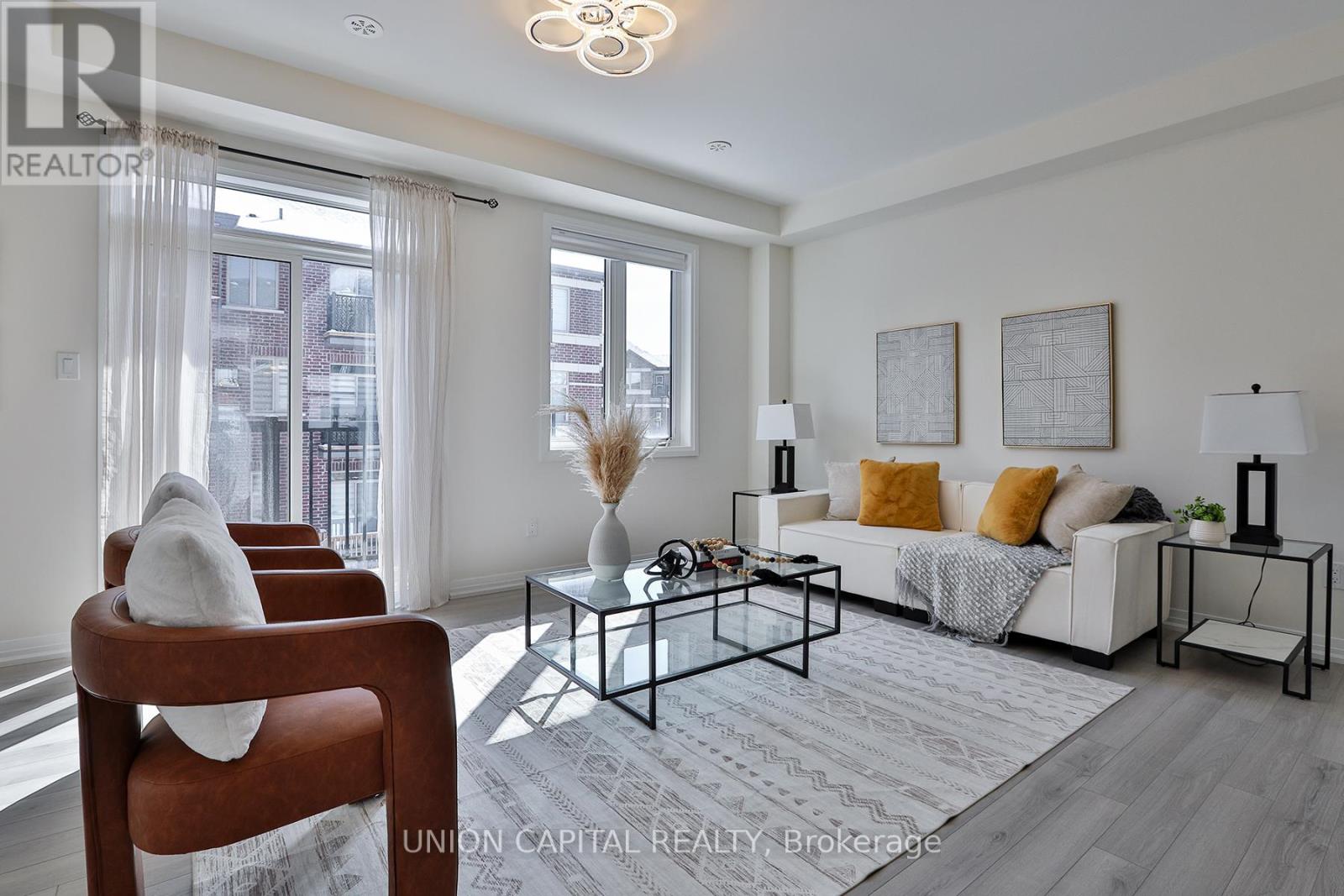 5 Sissons Way, Markham, Ontario  L6B 1R2 - Photo 7 - N12972540