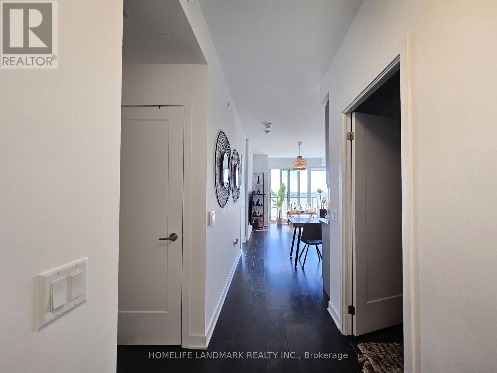 2611 - 105 Oneida Crescent, Richmond Hill, Ontario  L4B 0H6 - Photo 3 - N12972580