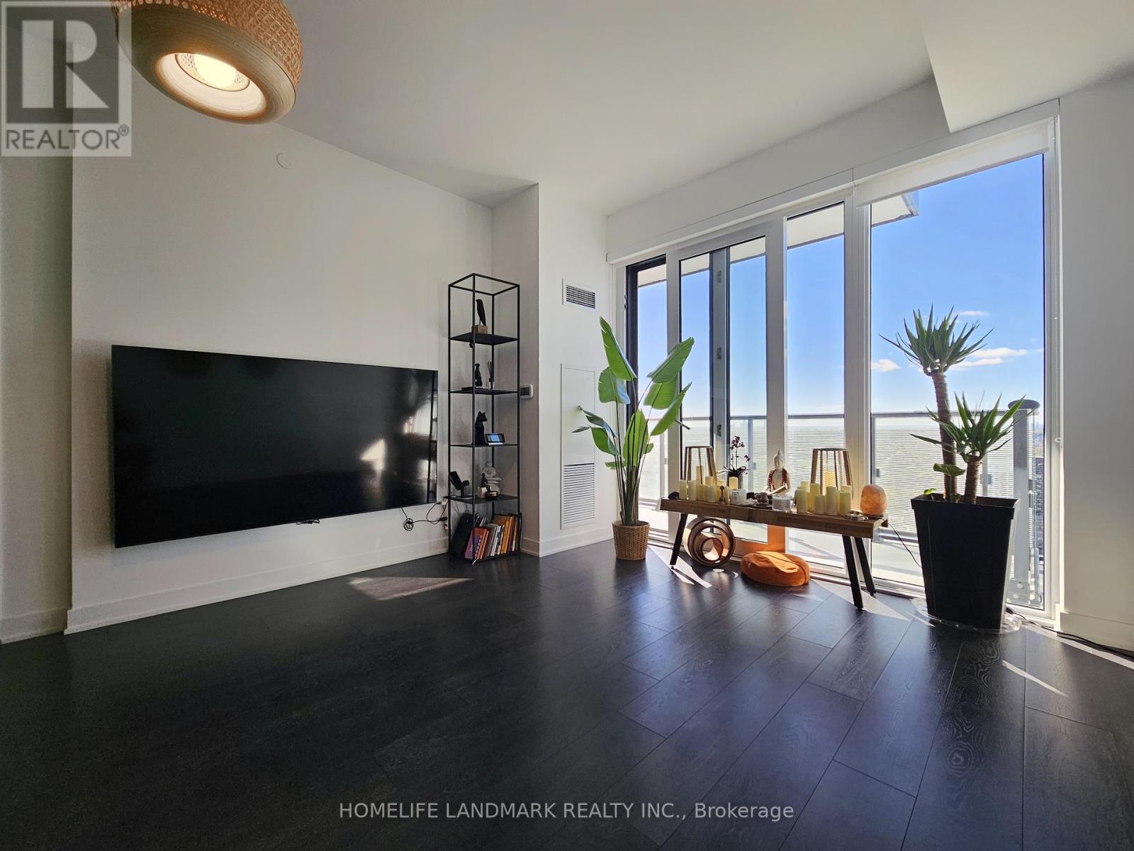 2611 - 105 Oneida Crescent, Richmond Hill, Ontario  L4B 0H6 - Photo 6 - N12972580