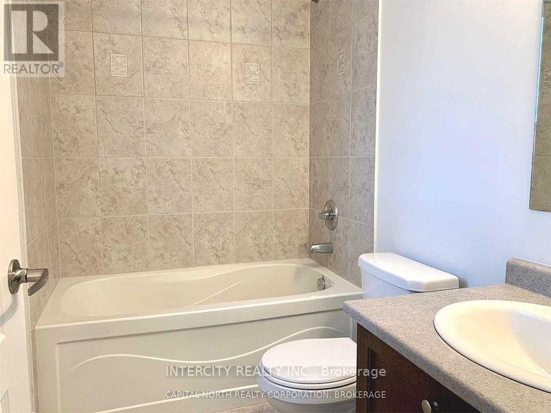 156 Golden Forest Road, Vaughan, Ontario  L6A 0S6 - Photo 10 - N12972652