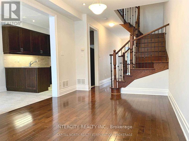 156 Golden Forest Road, Vaughan, Ontario  L6A 0S6 - Photo 4 - N12972652