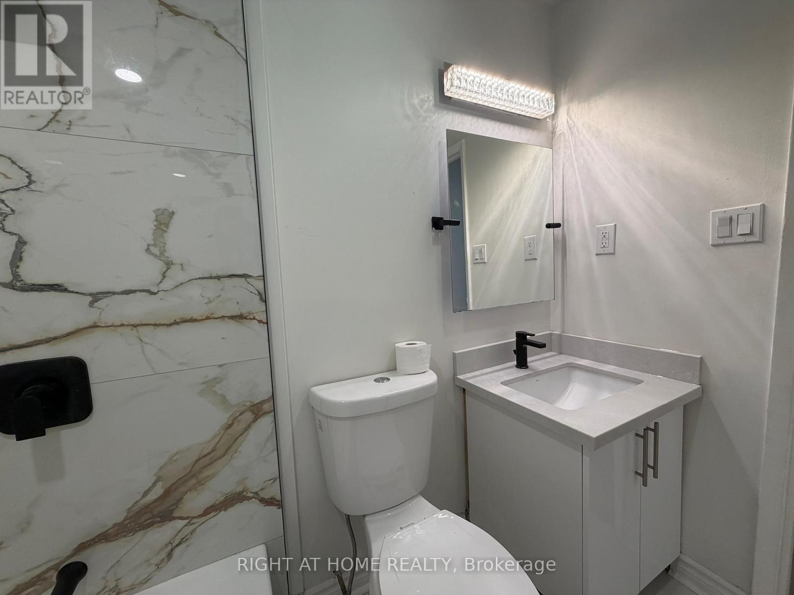 24 Springfair Avenue W, Aurora, Ontario  L4G 3M2 - Photo 13 - N12972718