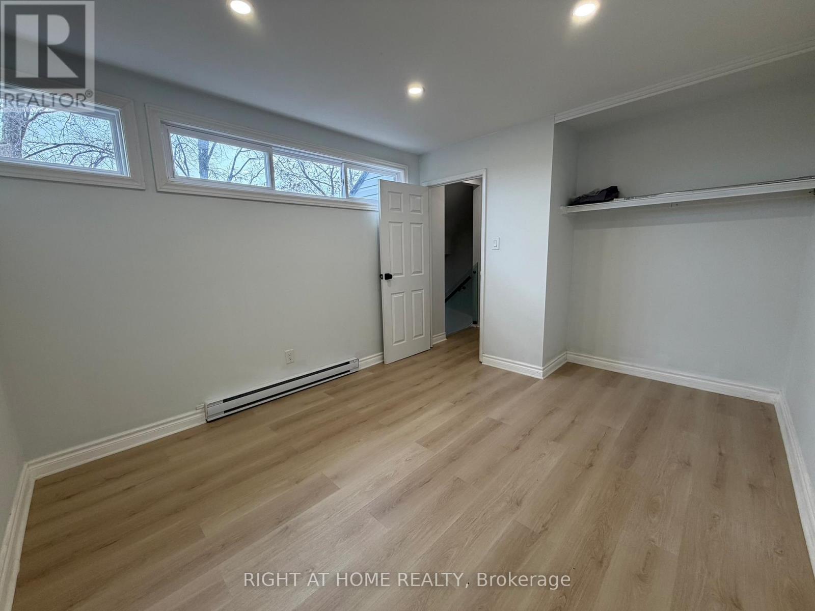 24 Springfair Avenue W, Aurora, Ontario  L4G 3M2 - Photo 16 - N12972718