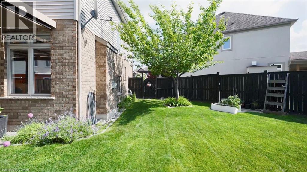 13 Alex Grant Place, St. Catharines, Ontario  L2P 0A2 - Photo 11 - 40818845