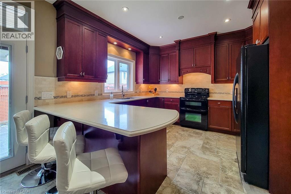 13 Alex Grant Place, St. Catharines, Ontario  L2P 0A2 - Photo 26 - 40818845