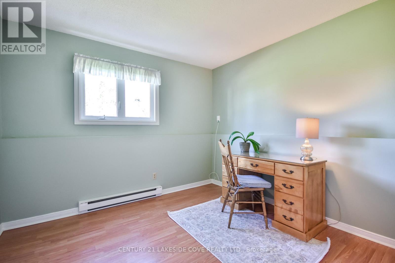 121 Bayshore Drive, Ramara, Ontario  L0K 1B0 - Photo 25 - S12972568