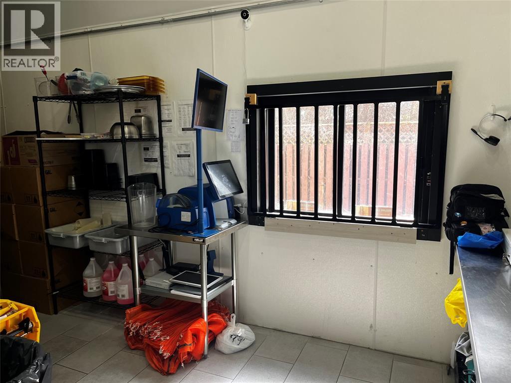 1119 Duffeerin Avenue Unit# 2, Wallaceburg, Ontario  N8A 2W2 - Photo 15 - 26007517