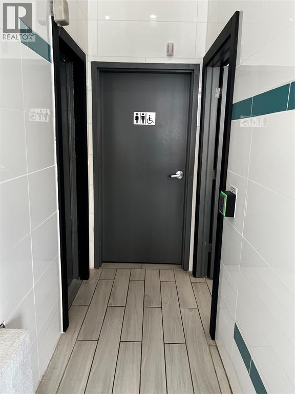 1119 Duffeerin Avenue Unit# 2, Wallaceburg, Ontario  N8A 2W2 - Photo 11 - 26007517